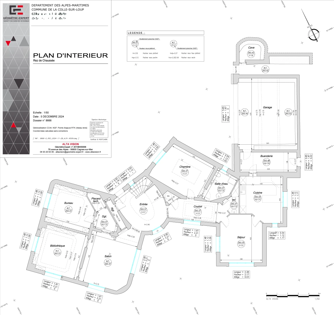 Plans topographiques et plans de bâtiments réalisés par un géomètre-expert pour des projets immobiliers dans les Alpes-Maritimes